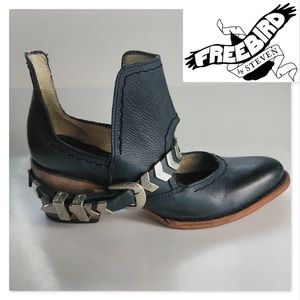 FREEBIRD BY STEVEN Navy Blade Leather Ankle Boot